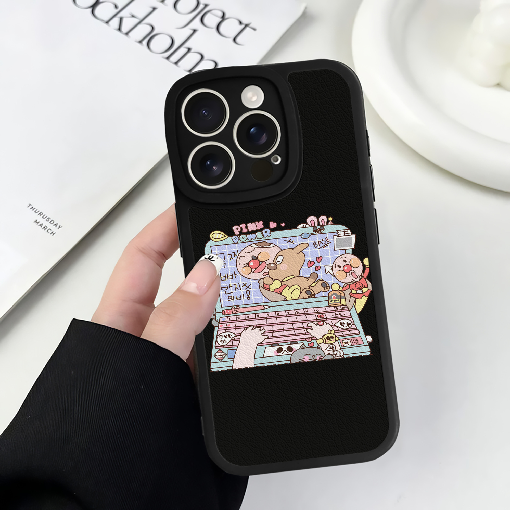 （画像用） アンパンマン Anpanman 【iPhone 16シリーズ対応】シリコンスマホケース（レザー調） 材質：シリコン